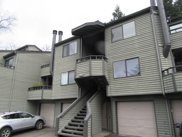 Primary Photo - 7014 116th Ave NE