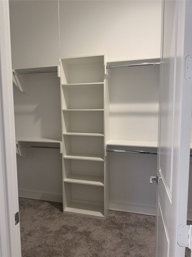 Building Photo - 540 Janisch Rd