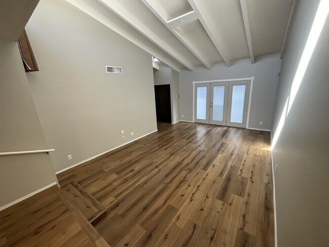 Photo - 3229 S Fairfield Dr Apartment