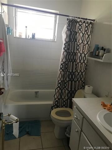 Foto del edificio - 18416 NE 24th Ct