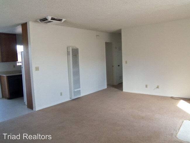 Building Photo - 6444 Palo Verde Ave