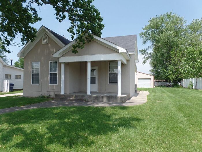 Primary Photo - 2 Bedroom Home in Riley