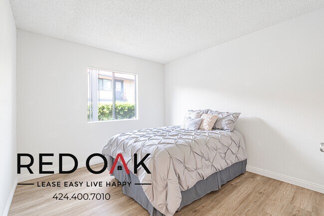 Foto del edificio - 6601 Victoria Ave