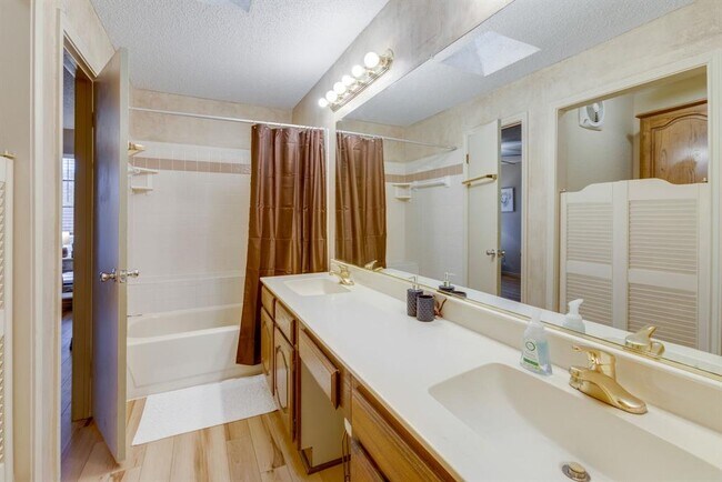 Foto del edificio - 14333 Preston Rd