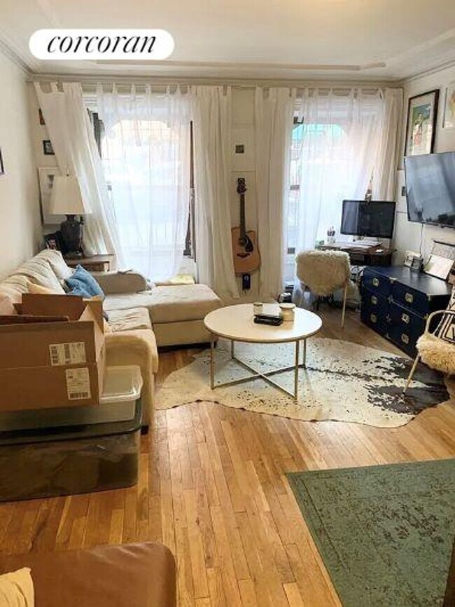 Foto del edificio - 142 Park Pl