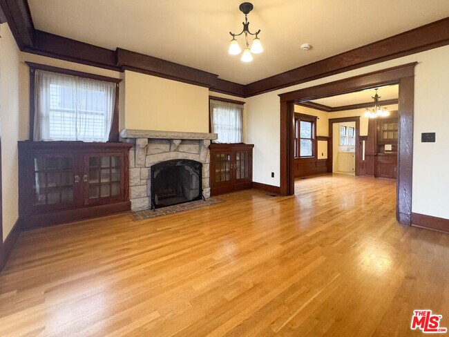 Foto del edificio - 1123 Marion Ave