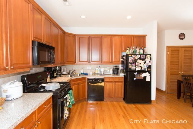 Foto del edificio - 4051 N Kenmore Ave