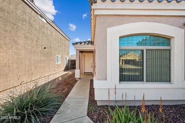 Building Photo - 12917 W Mandalay Ln