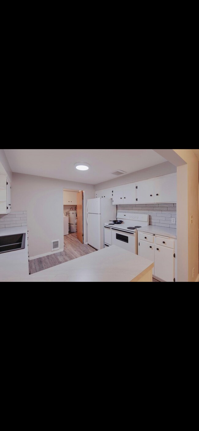 Foto del edificio - 9721 E Maringo Dr