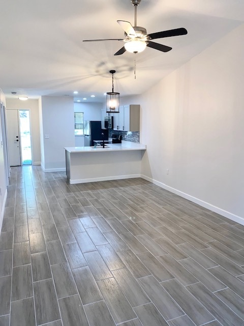 Building Photo - 5340 Royal Palm Ave