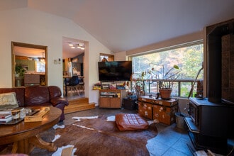 Building Photo - 1540 Chem. Michel