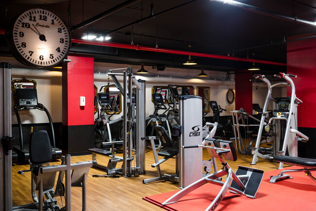 Interior Photo - Henry Hall