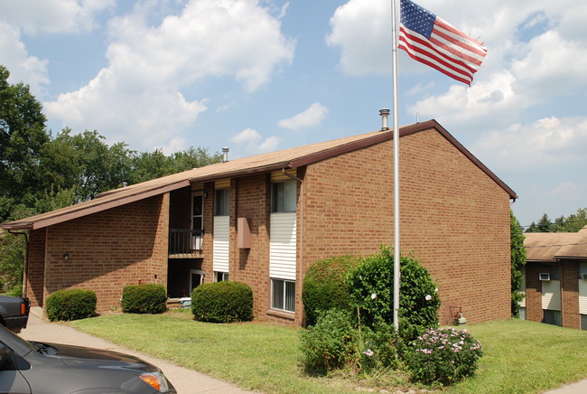 Foto del edificio - Hilltop Manor Apartments