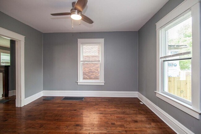 Building Photo - 1014 Wilson Ave