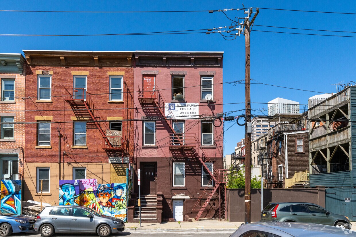 Exterior - 8 Bright St