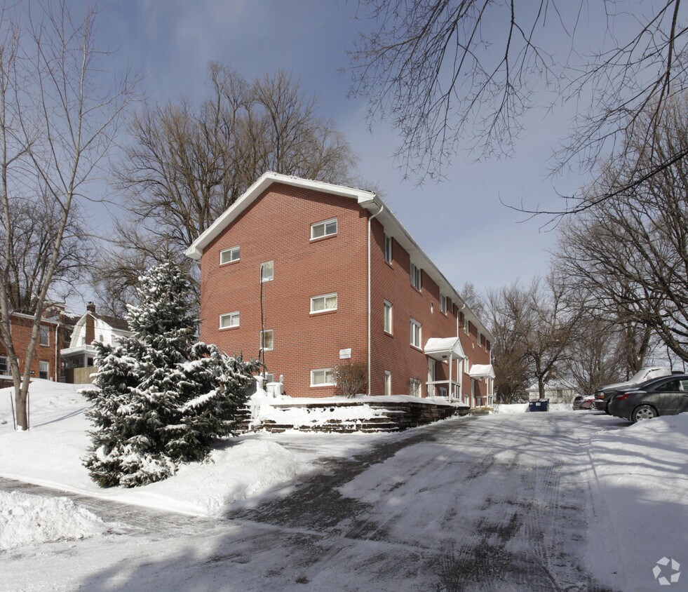 3522 ster St, Omaha, NE 68131 Apartments in Omaha, NE