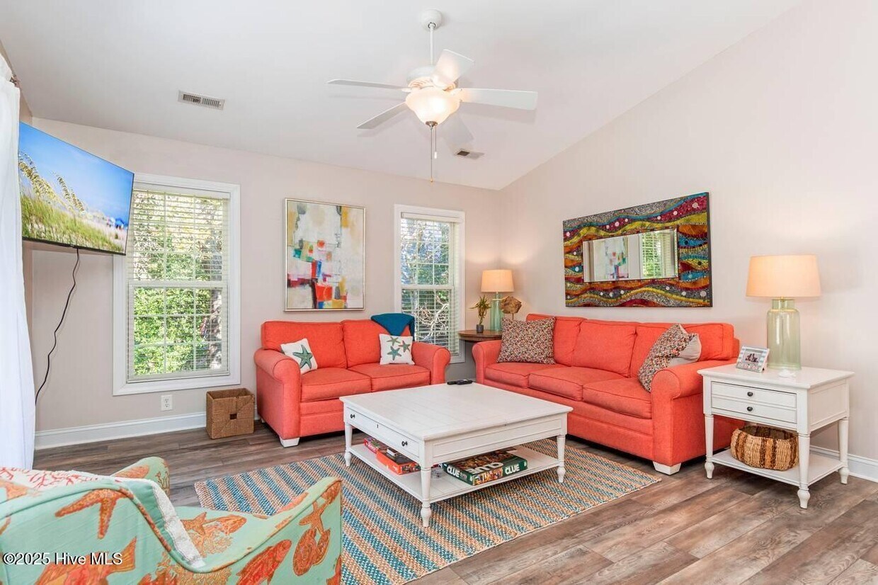 Foto principal - 108 Stuart Ave