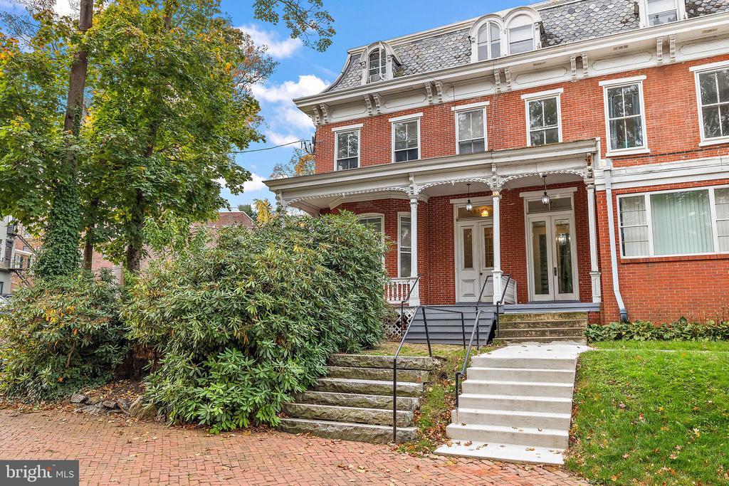 Primary Photo - 1410 Delaware Ave