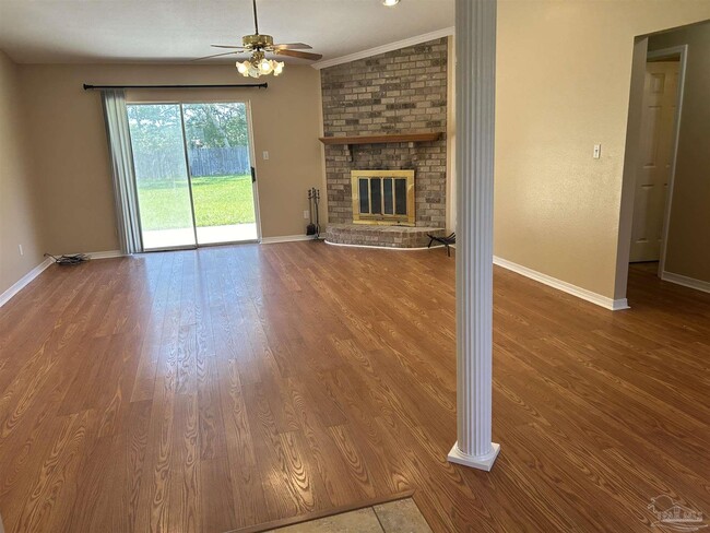 Building Photo - 1454 Little Creek Dr