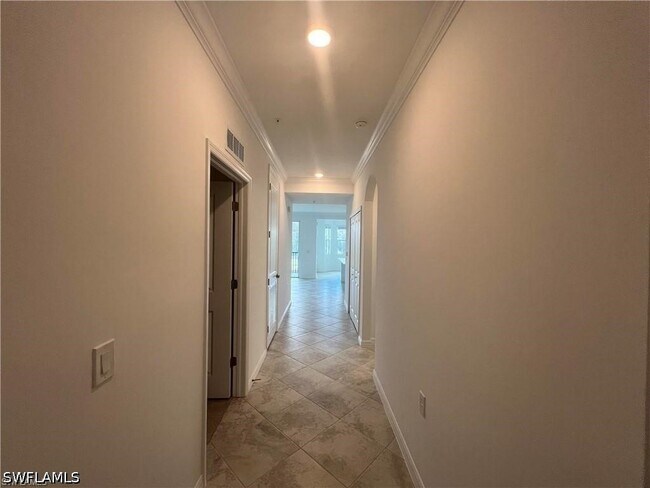Foto del edificio - 6046 National Blvd