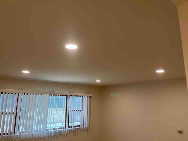Foto del edificio - 7222 Dixon St