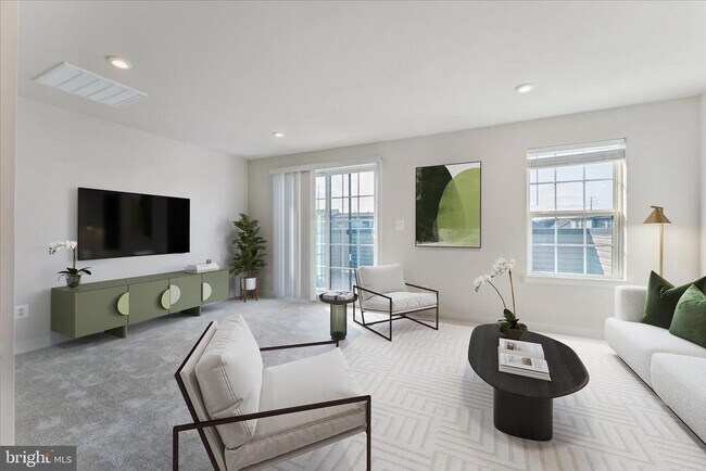 Foto del edificio - 14032 Sunrise Valley Dr