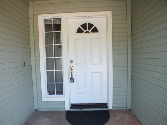 Building Photo - Placerville 3/2 home