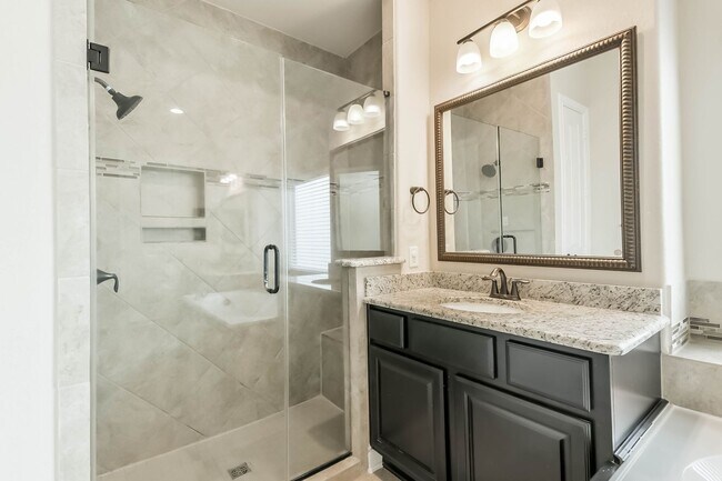 Foto del edificio - Rental in The Santuary?!? Say Less!