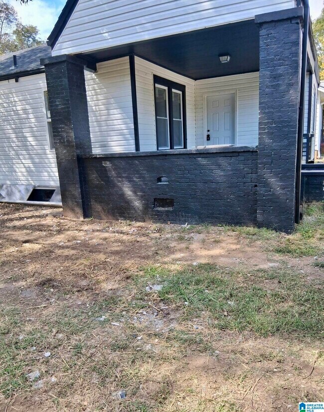 Building Photo - 4836 TERRACE S Ter