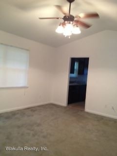 Building Photo - 46 Kickapoo St