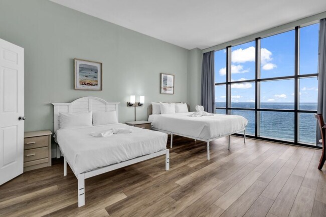 Building Photo - 5556 N Ocean Blvd