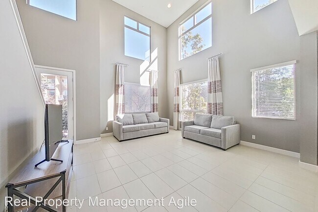Building Photo - 3 br, 3 bath House - 27 Soho