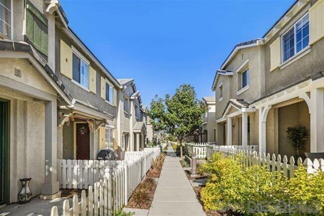 Building Photo - 1466 Trouville Ln