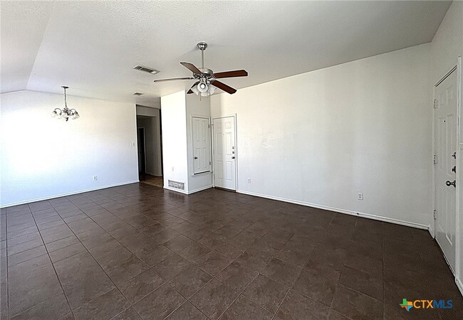 Foto del edificio - 2812 Ashley Dr