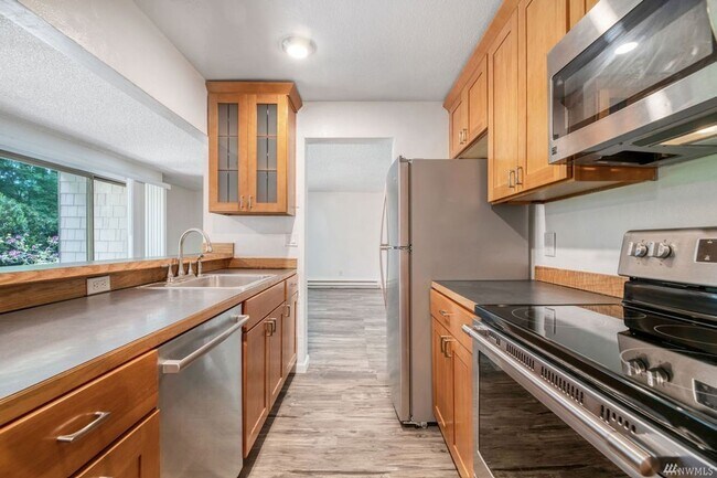 Foto del edificio - 6858 139th Ave NE