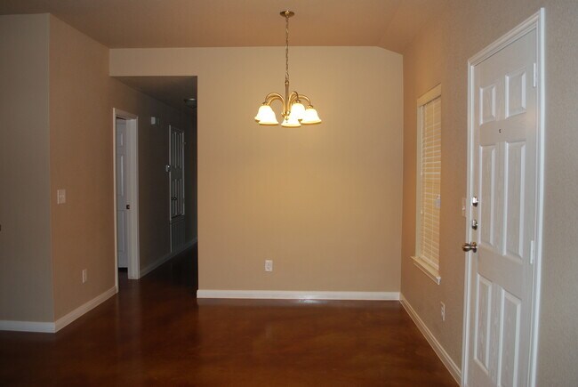 Foto del edificio - 1510 Dakota Ter