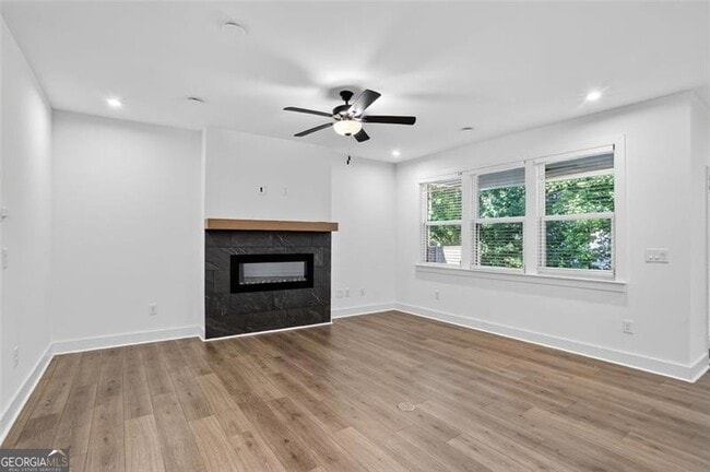 Building Photo - 608 Avondale Pk Cir