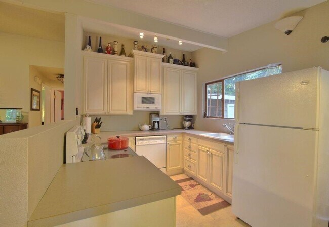 Foto del edificio - Charming 3 Bed 2 Bath Home in Eastgate