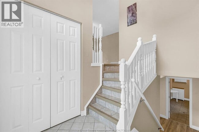 Building Photo - 3873 Maguire St