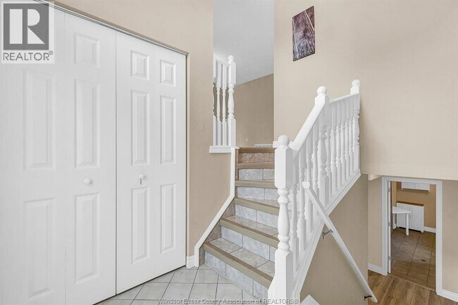 Photo du bâtiment - 3873 Maguire St