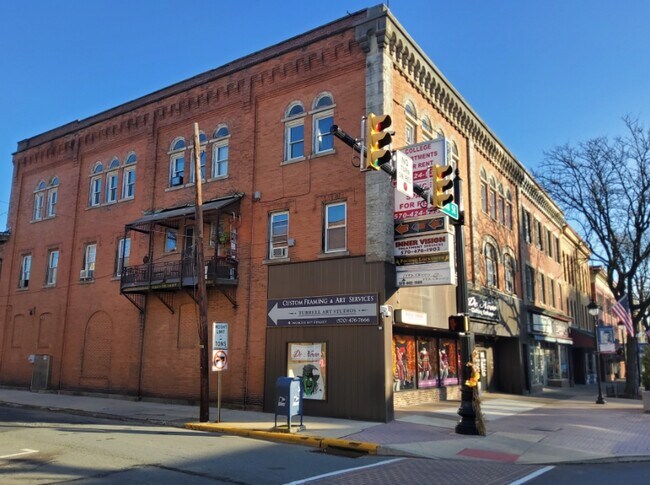 Building Photo - 4 N 6th