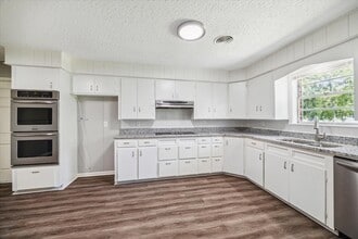 Building Photo - 111 Chadwick Rd