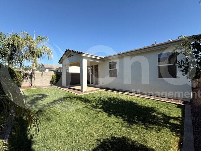 Foto del edificio - 624 E Vail Ln