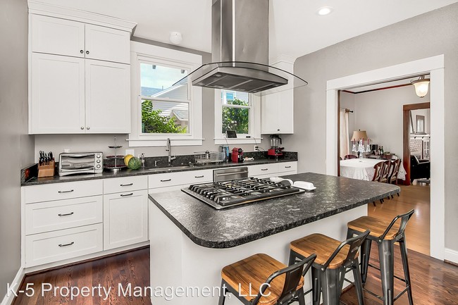 Building Photo - 4 br, 2 bath House - 1721 NE 37th Ave