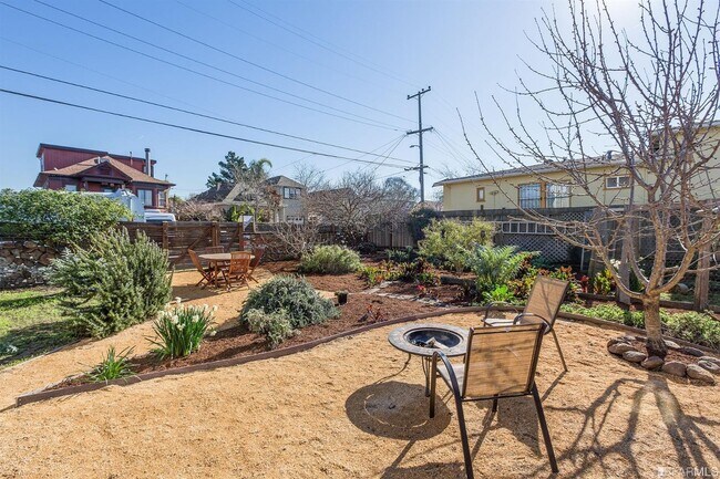 Building Photo - 1258 67th St