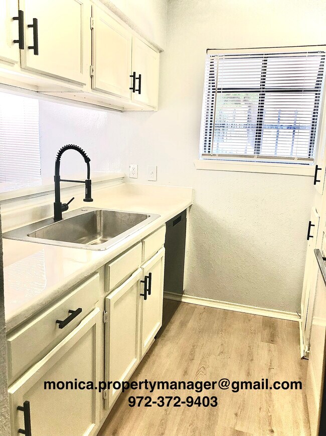 Foto del edificio - 9601 Walnut St