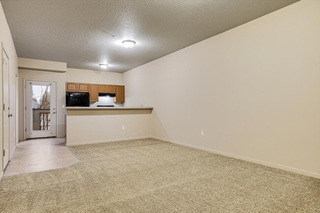 Building Photo - Sarah Court Apartments