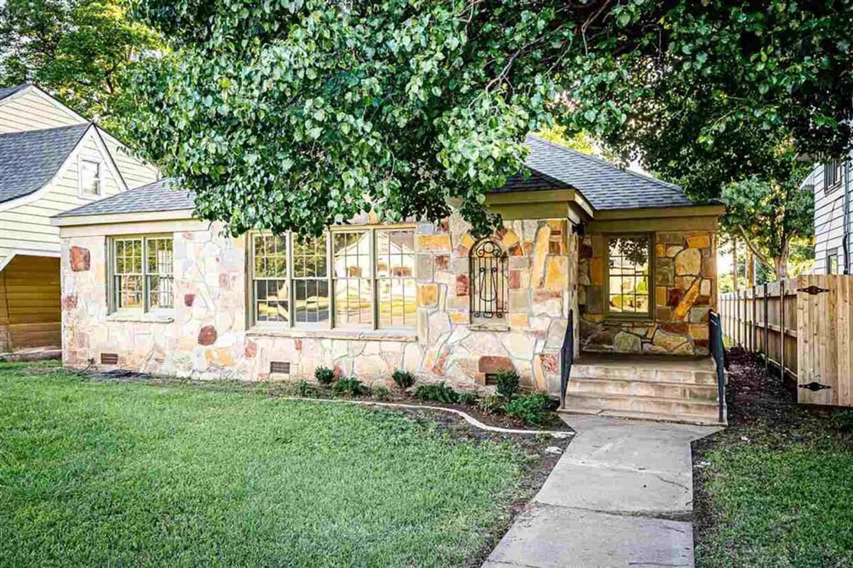Foto principal - 506 NW Fort Sill Blvd