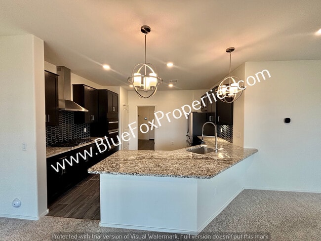 Building Photo - 8896 E Pantano Bluff Dr