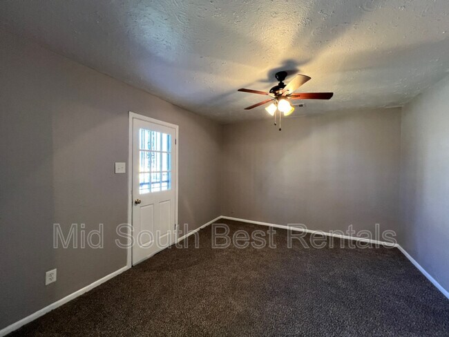 Foto del edificio - 1955 Tulsa Ave